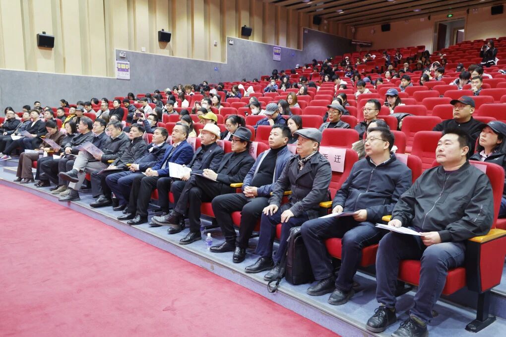 2025“公共艺术赋能城市更新”典型案例征集成果交流会在北京城市学院召开