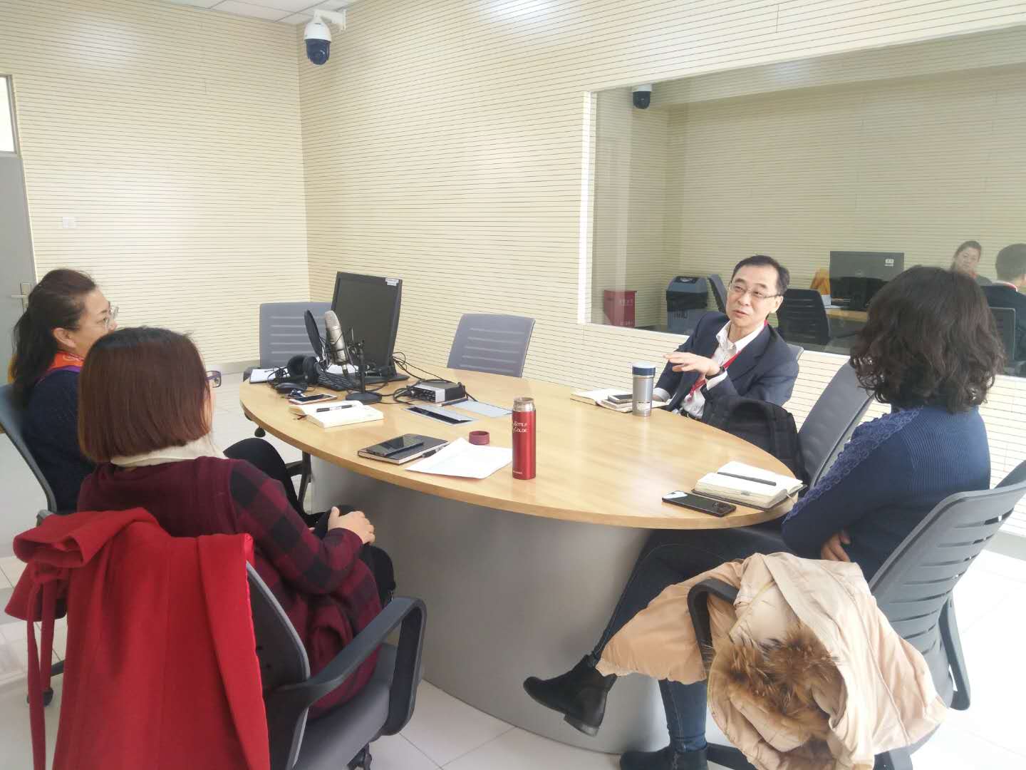 经管学部召开人力资源管理(人力资源服务业订