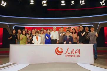 传播学(新闻)詹雨彤参与人民网70周年国庆直播工作