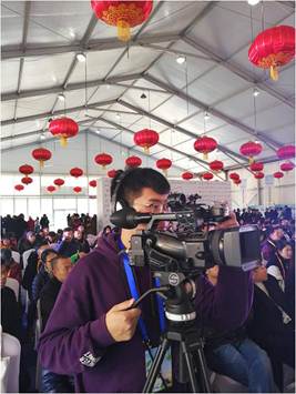 传播学胡东浩同学在延庆融媒体中心拍摄