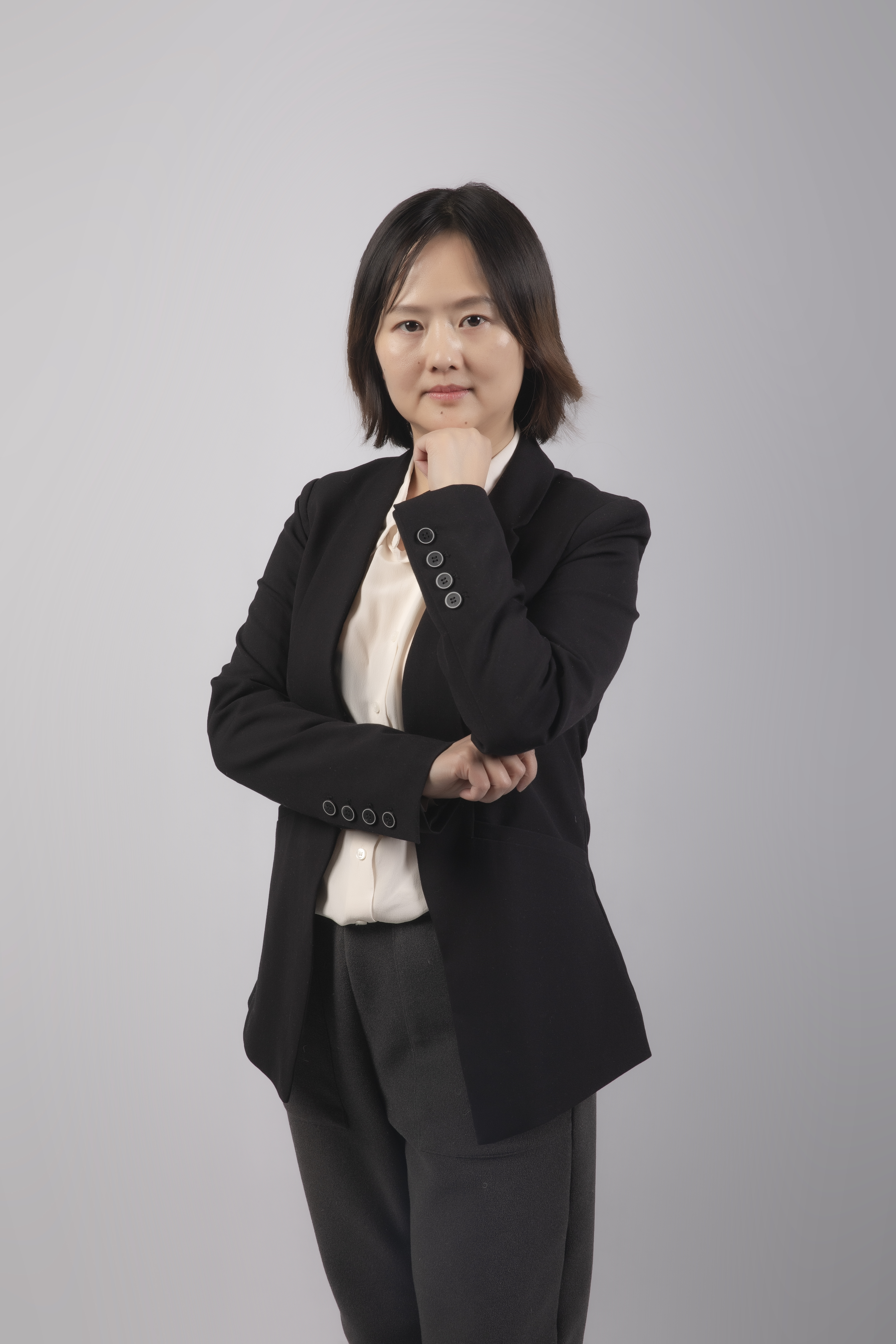 何倩