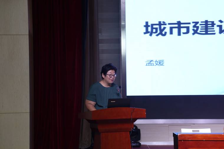 说明: D:\城建学部网站\新生见面会\2018级新生见面会照片\249618585821838990.jpg